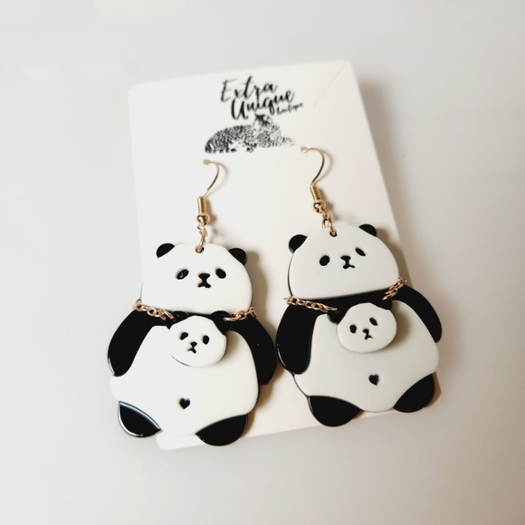Cute Panda Bear Earrings with Panda Purses Black and White Acrylic Jewelry - Picture 4 of 4